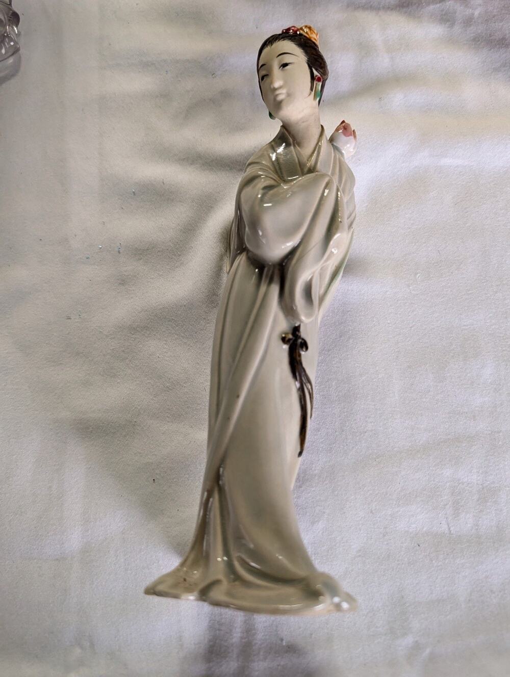 VTG Celadon Porcelain Asian Figurine WomanPlaying Flute7-3/4"Original Sticker